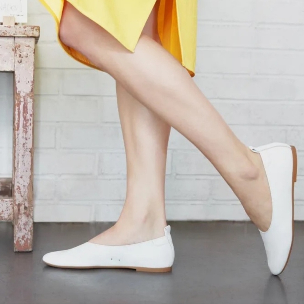 Everlane Day Glove Flat